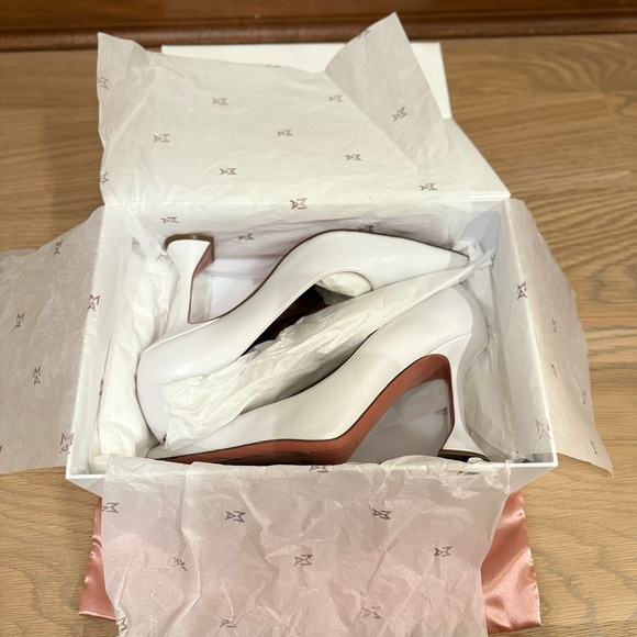 Amina Muaddi Pointed-Toe White Pumps - Picture 12 of 13